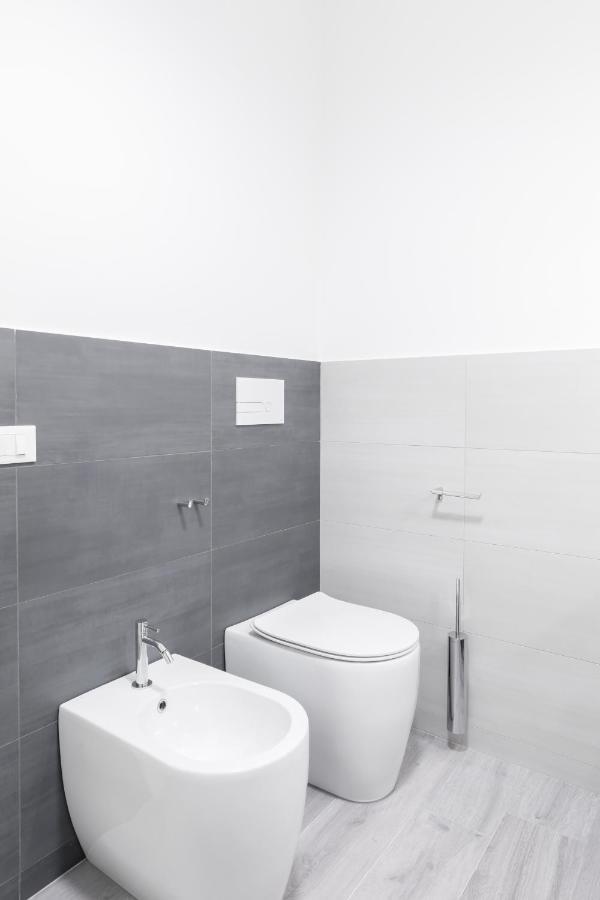 Amoretti Apartment, 6 Persone, 3 Camere, 2 Bagni, Balcone, Wi-Fi, Metro B Monti Tiburtini Rom Exterior foto